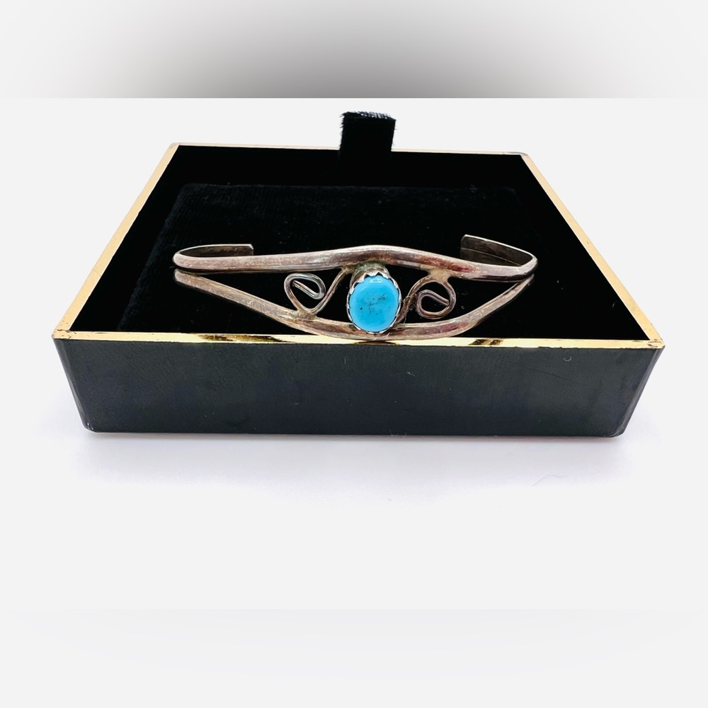 Vintage Navajo Sterling Silver & Turquoise Child Cuff Bracelet